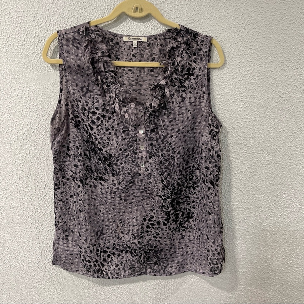 Quintessential Black Abstract Sheer Sleeveless V-Neck 1/2 Button Front Size L